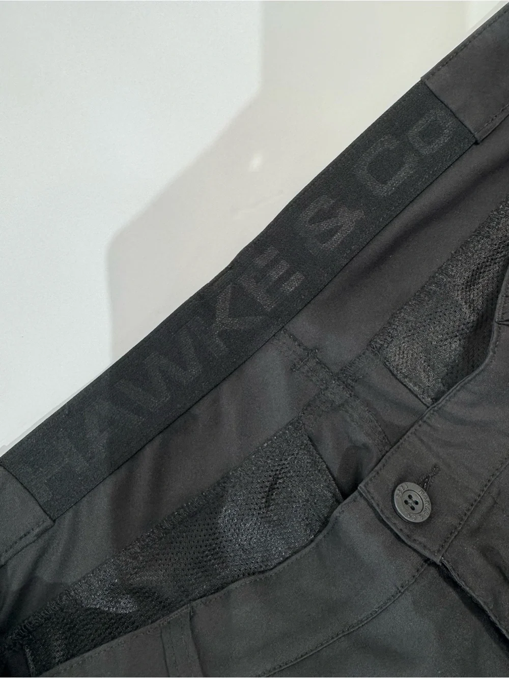 Hawke & Co Black Men's Cargo Shorts 38 - Picture 5 of 8